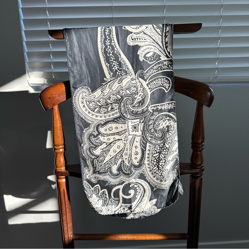 Jones New York 100% Silk Scarf Black White Paisley 58x10 Long Oblong Classic